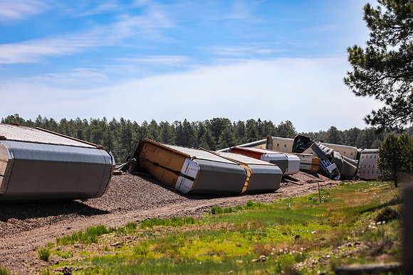 Train Derails in Williams