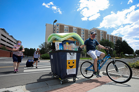 NAU Move In Weekend, Flagstaff